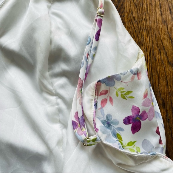 MAJORELLE Melville Watercolor Satin Floral Ruffle Hem Mini Dress Size L - Picture 12 of 15